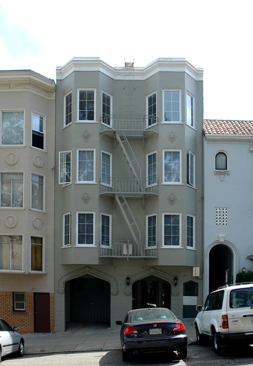 3054 Lyon St in San Francisco, CA - Building Photo