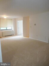 4390 Lorcom Ln in Arlington, VA - Building Photo - Building Photo