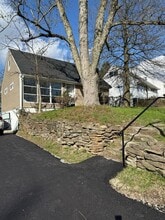 113 Bryant Dr in Pittsburgh, PA - Building Photo - Building Photo