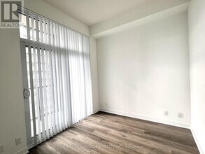 180 Front St E in Toronto, ON - Building Photo - Building Photo