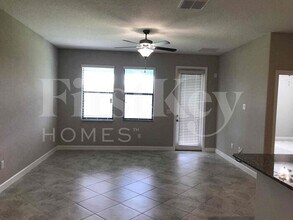9835 Ivory Dr in Sun City Center, FL - Building Photo - Building Photo