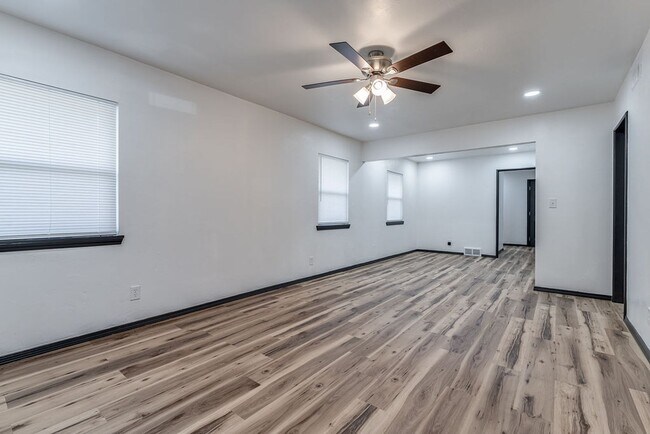 1501 NE 33rd St in Oklahoma City, OK - Building Photo - Building Photo