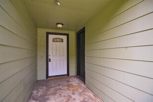 3530 Dryburgh Ct in Huffman, TX - Building Photo