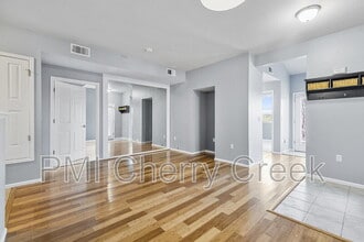 18602 E Water Dr in Aurora, CO - Building Photo - Building Photo