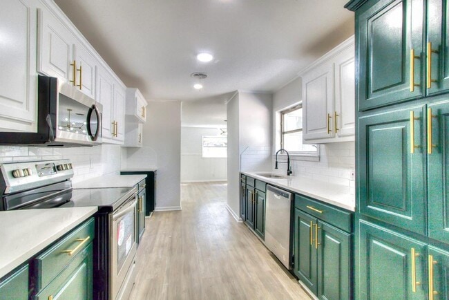 property at 823 Francais Dr