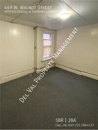 449 W Walnut St photo'