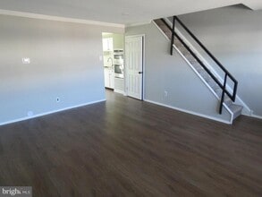 3207 Fairdale Rd in Philadelphia, PA - Building Photo - Building Photo