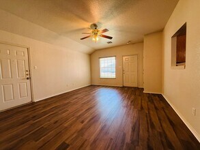 2801 Lucille Dr in Killeen, TX - Building Photo - Building Photo