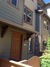 722 El Paseo Cir in Walnut Creek, CA - Building Photo - Building Photo