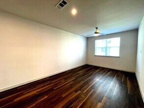 15117 Fishtrap Bike Path in Pflugerville, TX - Foto de edificio - Building Photo