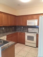 110 Jacaranda Country Club Dr-Unit -2B in Plantation, FL - Building Photo - Building Photo