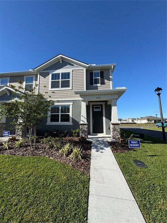 2751 Camellia Flower St in Apopka, FL - Building Photo