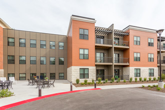 Garfield School Senior Residences in Moline, IL - Building Photo - Building Photo