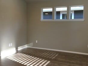 608 N Trinity Way in Sisters, OR - Building Photo - Building Photo