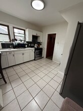 10 Elizabeth St in Rutherford, NJ - Building Photo - Building Photo