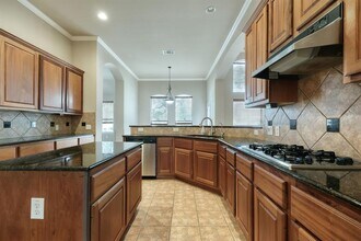 15800 Double Eagle Dr in Austin, TX - Building Photo - Building Photo