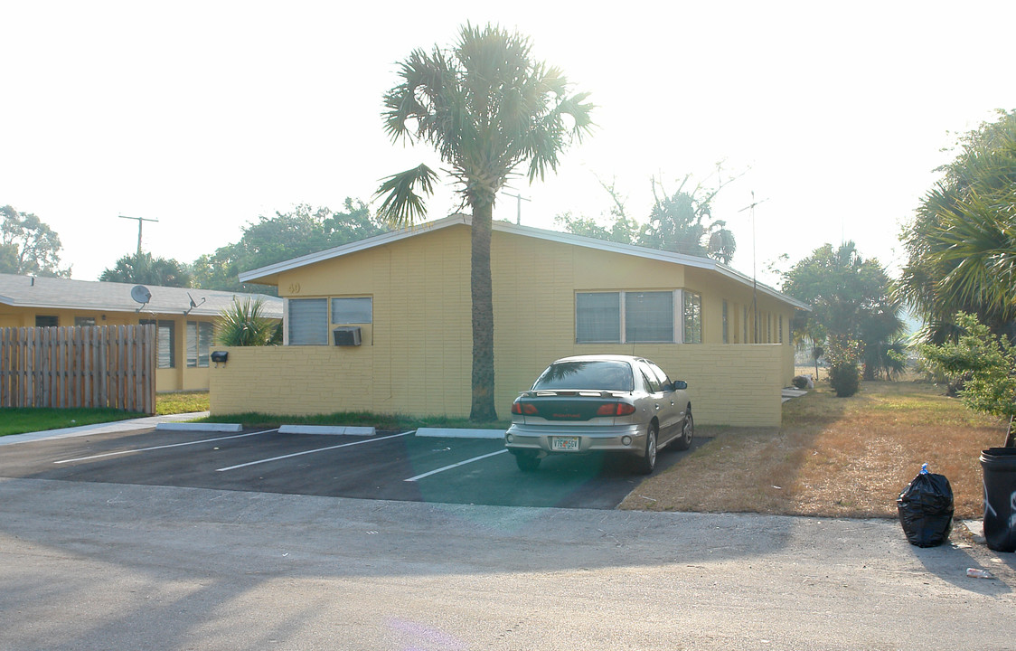 40-60 NW 32nd Ave in Fort Lauderdale, FL - Building Photo