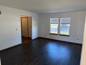 256 Spencer Pl in St. Peters, MO - Building Photo - Building Photo
