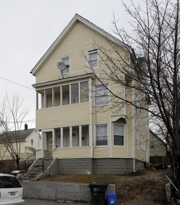 38 Seabury St in Providence, RI - Building Photo