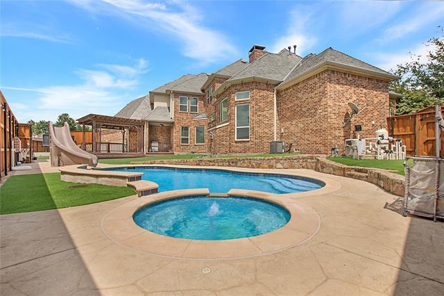 property at 4501 Redwood Ct