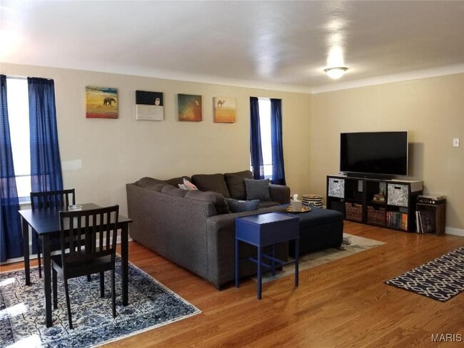 7323 Tulane Ave in University City, MO - Building Photo - Building Photo