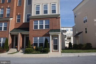 1808 Monocacy View Cir in Frederick, MD - Building Photo