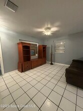 2660 Pine St NE in Palm Bay, FL - Foto de edificio - Building Photo