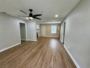 3809 Patman St in Lancaster, TX - Building Photo - Building Photo