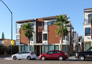 708-710 Turquoise St in San Diego, CA - Foto de edificio - Building Photo