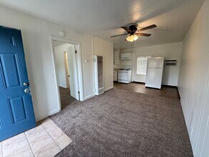 2282 Maple St in Sutter, CA - Building Photo - Building Photo