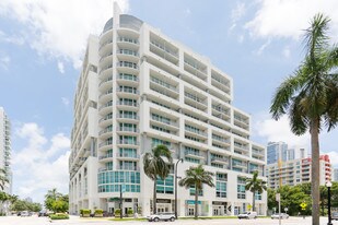 City 24 Condos in Miami, FL - Building Photo