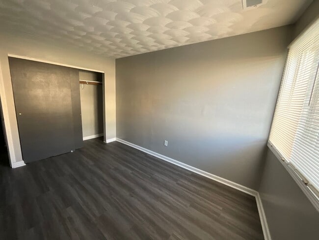 9030 S Eldorado Dr in Indianapolis, IN - Building Photo - Building Photo