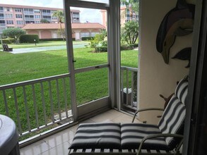 911 Gardenia Dr-Unit -148 in Delray Beach, FL - Foto de edificio - Building Photo