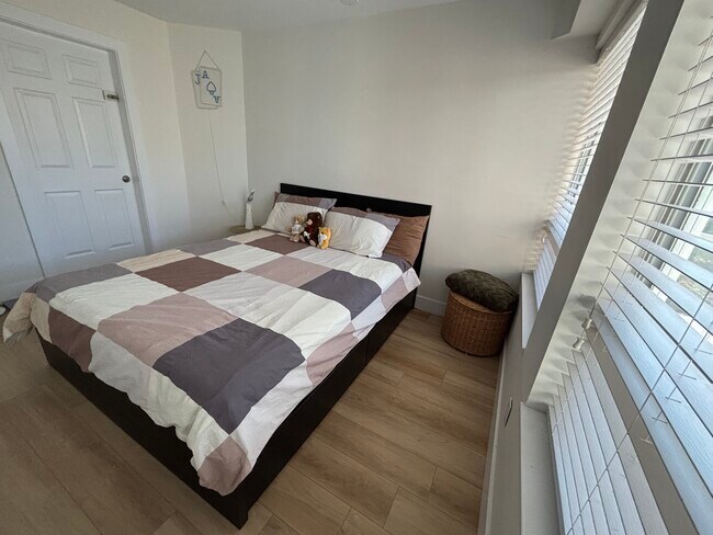 5263 Woodsworth St in Burnaby, BC - Building Photo - Building Photo