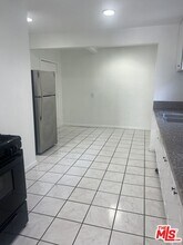 6317 1/2 S Victoria Ave in Los Angeles, CA - Building Photo - Building Photo
