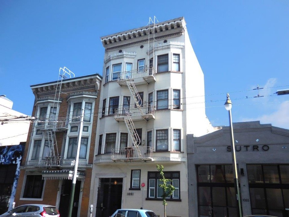 1051 Post in San Francisco, CA - Building Photo