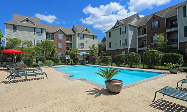 Shadow Creek Apartments in Lufkin, TX - Building Photo - Building Photo