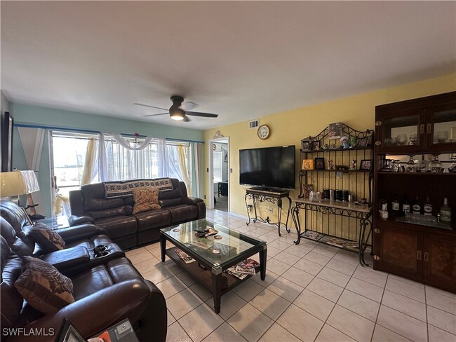 property at 1448 Churchill Cir