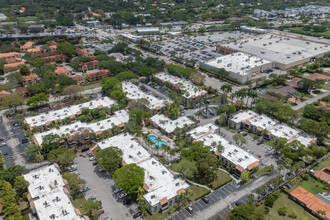 Venetian Palms and Village at the Falls in Miami, FL - Building Photo - Building Photo