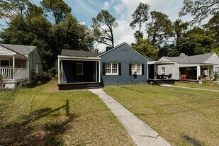 1718-1720 E 39th St in Savannah, GA - Building Photo