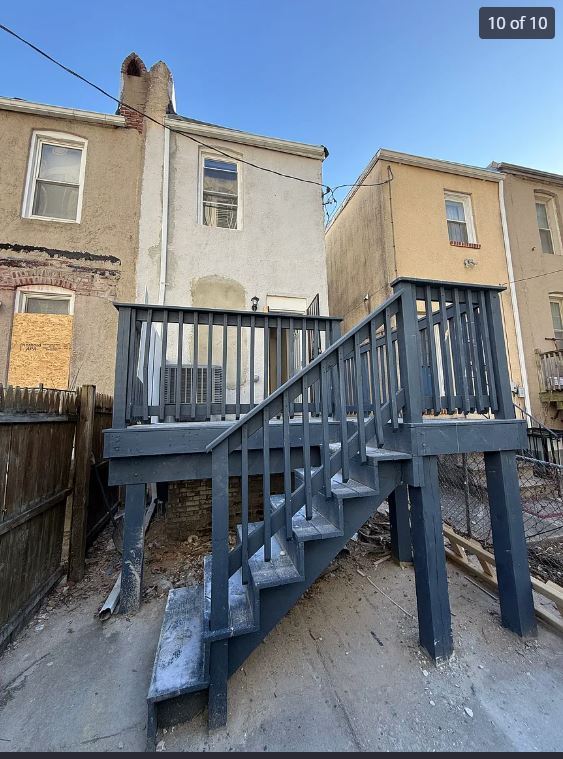 property at 820 N Washington St