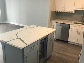 6301 N Sheridan Rd, Unit APT 8M in Chicago, IL - Foto de edificio - Building Photo