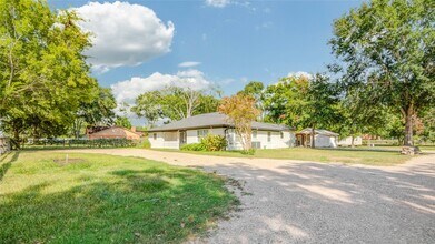 25203 Lakeview Rd in Katy, TX - Building Photo - Building Photo