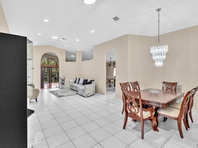 5856 Seashell Terrace in Boynton Beach, FL - Foto de edificio - Building Photo
