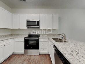 5116 Old Plantation Cir in Winston-Salem, NC - Building Photo - Building Photo