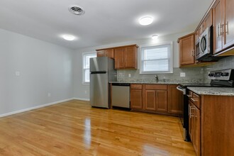 19 Fuller St, Unit 3 in Boston, MA - Building Photo - Building Photo