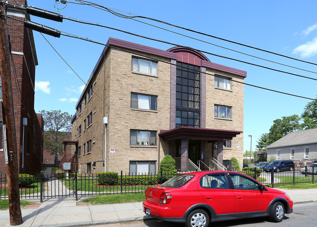 169 Seymour St in Hartford, CT - Building Photo - Building Photo