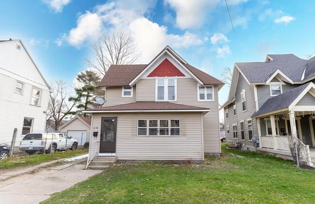 1130 Lafayette Ave SE in Grand Rapids, MI - Building Photo - Building Photo