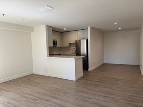 95 41st St in Oakland, CA - Foto de edificio - Building Photo