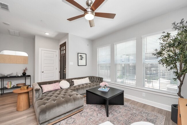 property at 5300 Berkeley Knl Cir